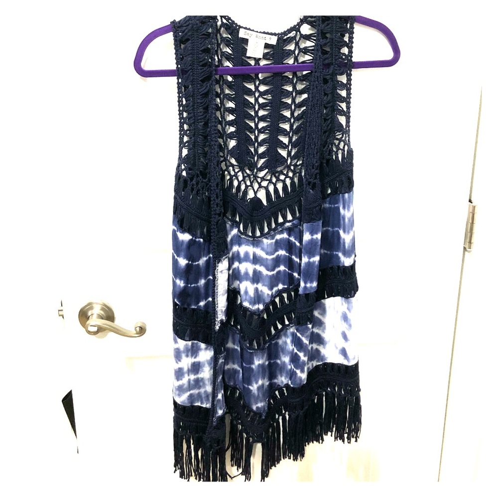 Fashion vest